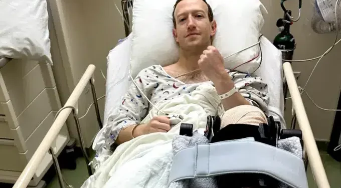 Mark Zuckerberg Undergoes Knee Surgery after an Injury