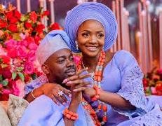 ‘Marrying an artiste was never my plan’-Simi discloses