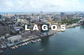 Woman jumps from boat to river in Lagos