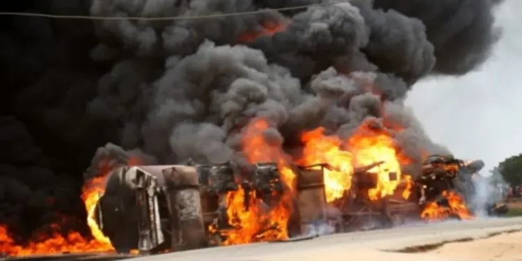 No casualty was recorded as Petrol tanker explodes in Lagos-Ibadan expressway