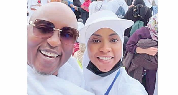 Oluwo of Iwo faces criticism for exposing head in Mecca