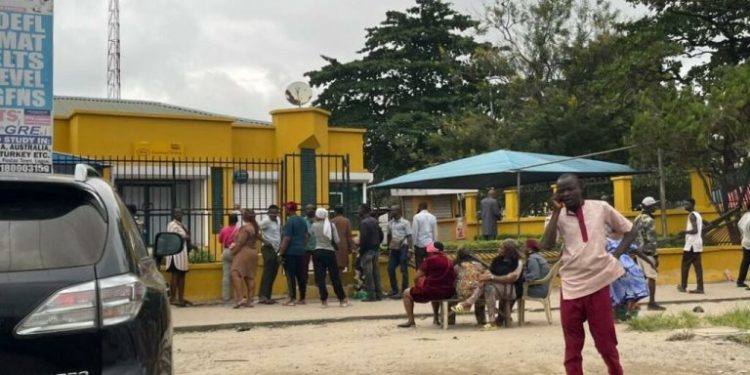 Angry Customers Vandalize MTN Office in Lagos Over NIN-SIM Linkage Issues