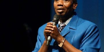 Pastor Adeboye: “Women Who apply Make-Up Before Weddings Disbelieve in the Perfection of God’s Creation”