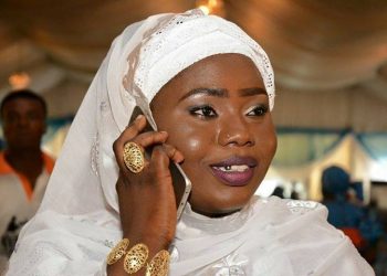 Renowned Nigerian Islamic Singer Rukayat Gawat Oyefeso Passes Away