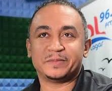 “Pastors dey pass boundary” – Daddy Freeze Responds After Portable Slaps Preacher for Preaching at His Bar