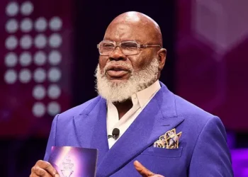 Bishop T.D. Jakes Faces Health Emergency After Delivering Sermon
