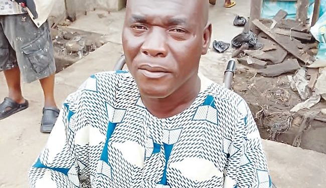 Man explains why he begs for alms to pay children’s school fees