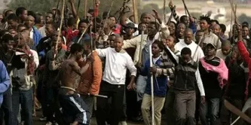 Tension in Osun Community as Youths Attack Monarch Over Chief Imam Appointment