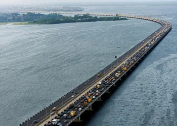 Unidentified Woman Jumps into Lagos Lagoon from Third Mainland Bridge, Found Dead
