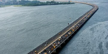 Unidentified Woman Jumps into Lagos Lagoon from Third Mainland Bridge, Found Dead