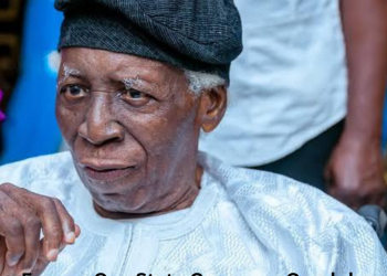 Former Oyo State Governor, Omololu Olunloyo, Dies Days to 90th Birthday