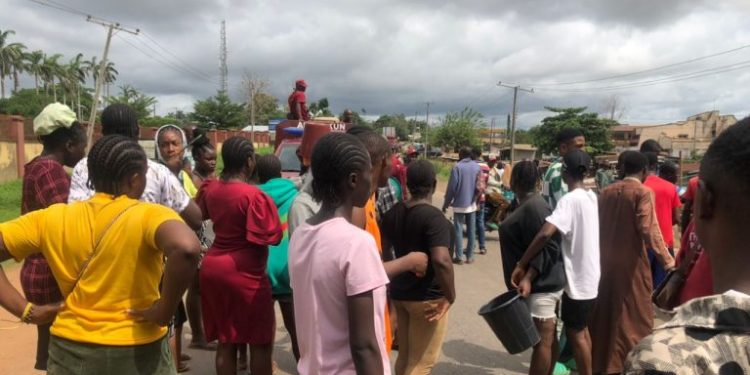 Ondo Students Block Roads in Protest Against Colleagues’ Imprisonment