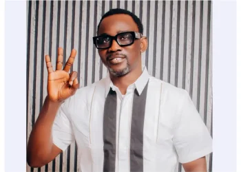Panic in Ikire as Pasuma’s Convoy Attacked by Suspected Hoodlums