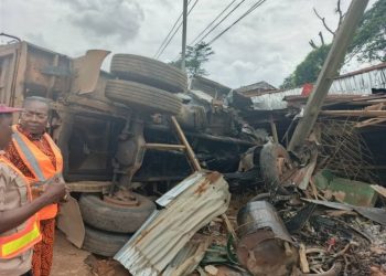 Trailer crash Anambra claims lives of mother and child in Anambra