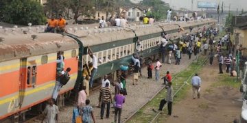 Train Derails on Abuja–Kaduna Route, Passengers Flee in Panic