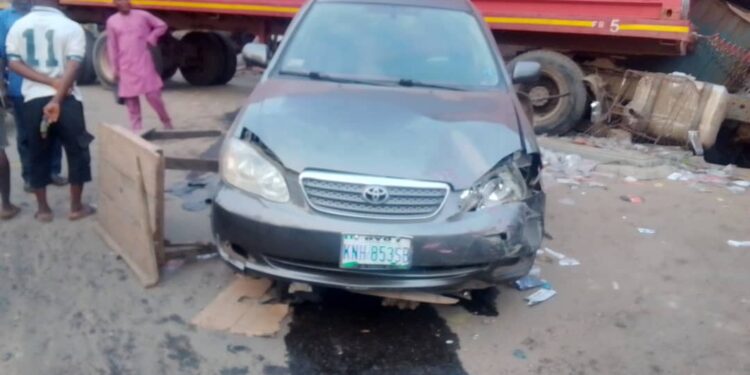 Truck Crash at Takie Roundabout in Ogbomoso Claims One Life, Several Injured