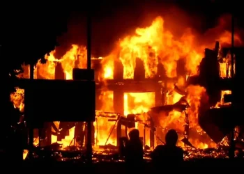Fire guts Oyo building, destroys properties worth millions in Ibadan