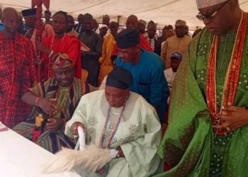 Controversy as Olubadan Allegedly Declines Alaafin’s Handshake