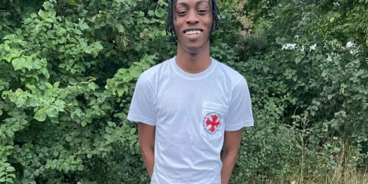 UK Police Arrest Two Suspects After Nigerian Man Fatally Stabbed in London