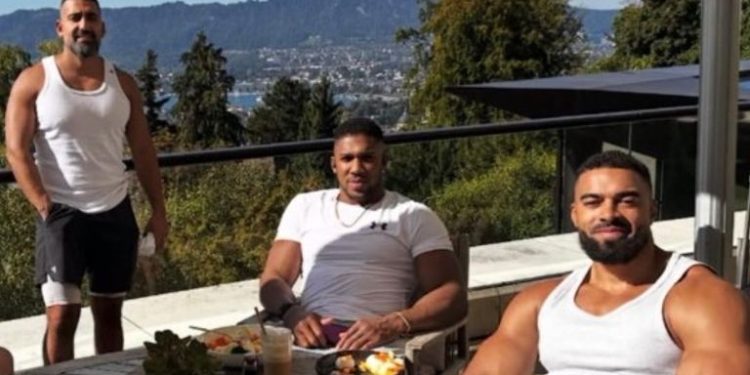 Joshua Pays Tribute to Friends Killed in Crash, Thanks Supporters