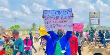 Lagos Residents Protest Over Persistent Power Outages