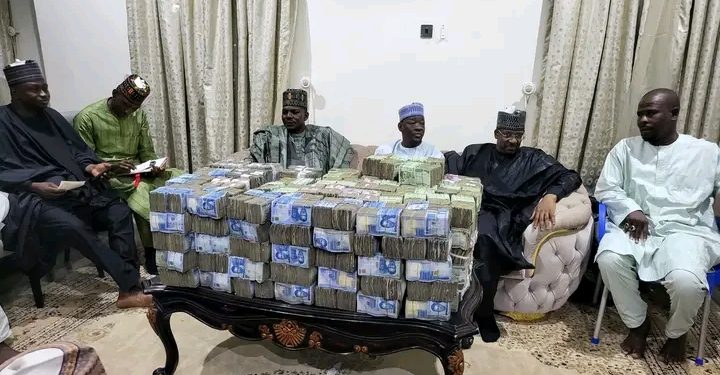 Borno senator distributes N135.6m to APC executives for Eid celebration
