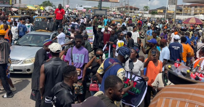 Ogbomoso Youths Announce Total Shutdown Over Delayed Rescue of Abducted Pupils, Teachers