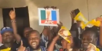 Oyo Residents Spark Debate After Chanting ‘Jagaban 2027’ During Food Distribution Event