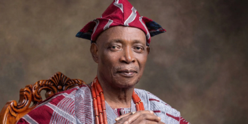 Olubadan Bars Photography, Filming of Oloolu Masquerade During Ibadan Festival