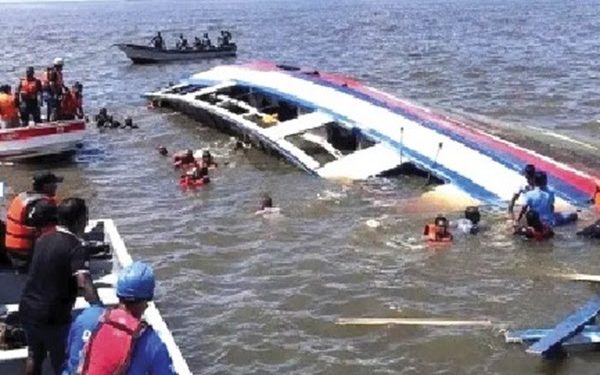 Over 20 Feared Dead as Passenger Boat Carrying Nigerians Capsizes in Cameroonian Waters