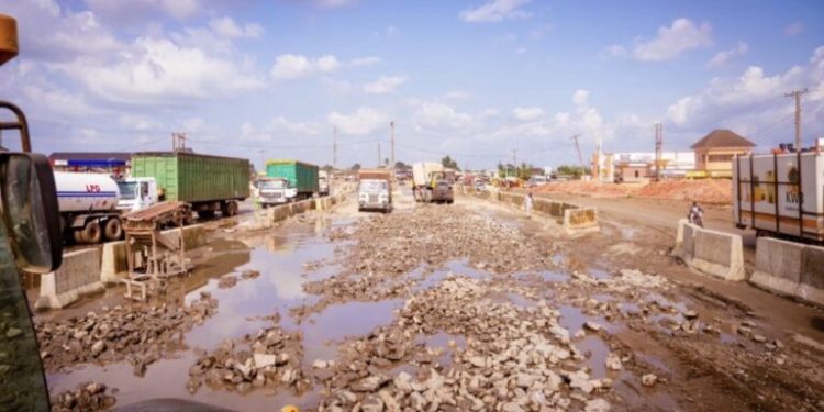 Presidency Blames Contractors for Benin-Agbor-Asaba Expressway Crisis