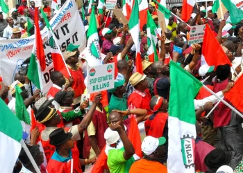 Public Servants Threaten Total Strike After Three-Day Warning Action